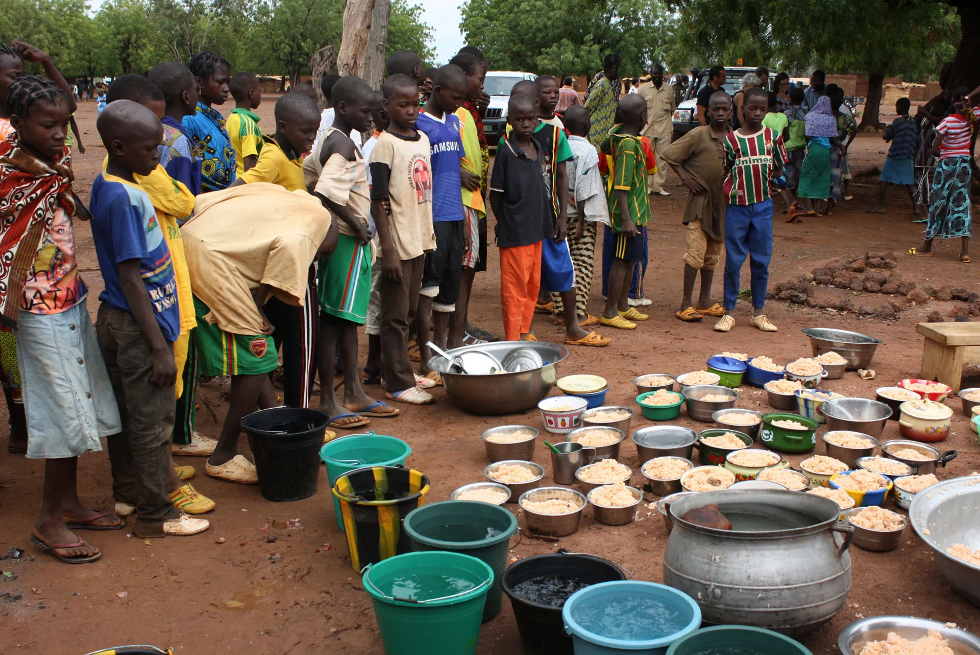 Les actions de l’Etat portant des dépenses à sensibilité sociale sont estimées à 41,9 % du budget général