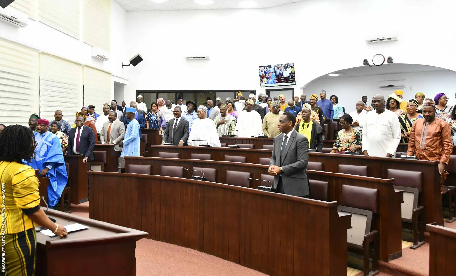 La prise en considération de la proposition de loi portant révision de la Constitution de la République du Bénin  a été rejetée par 71 voix pour, 35 contre et deux abstentions