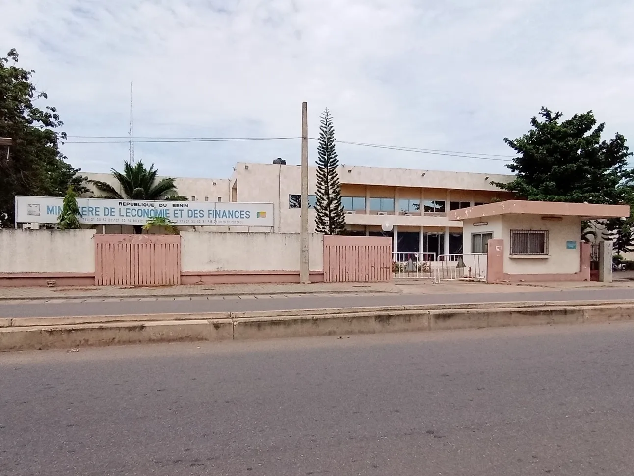 Ministère de l'Économie et des Finances