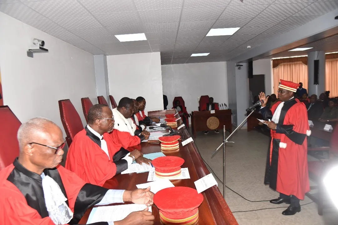 David Salami a juré de bien et fidèlement remplir sa fonction de président  de la Chambre administrative de la Cour suprême