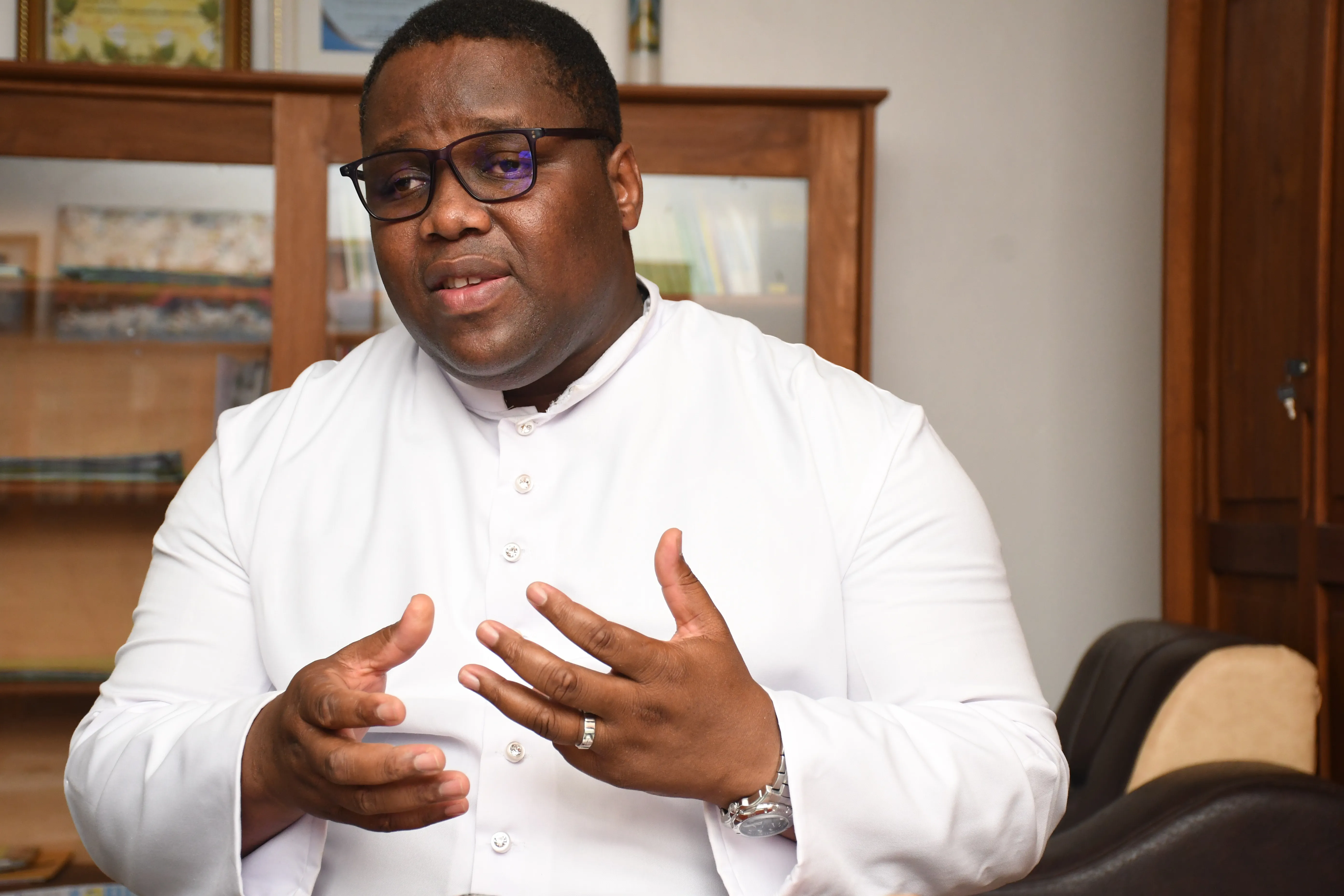 Père Eric Aguénounon