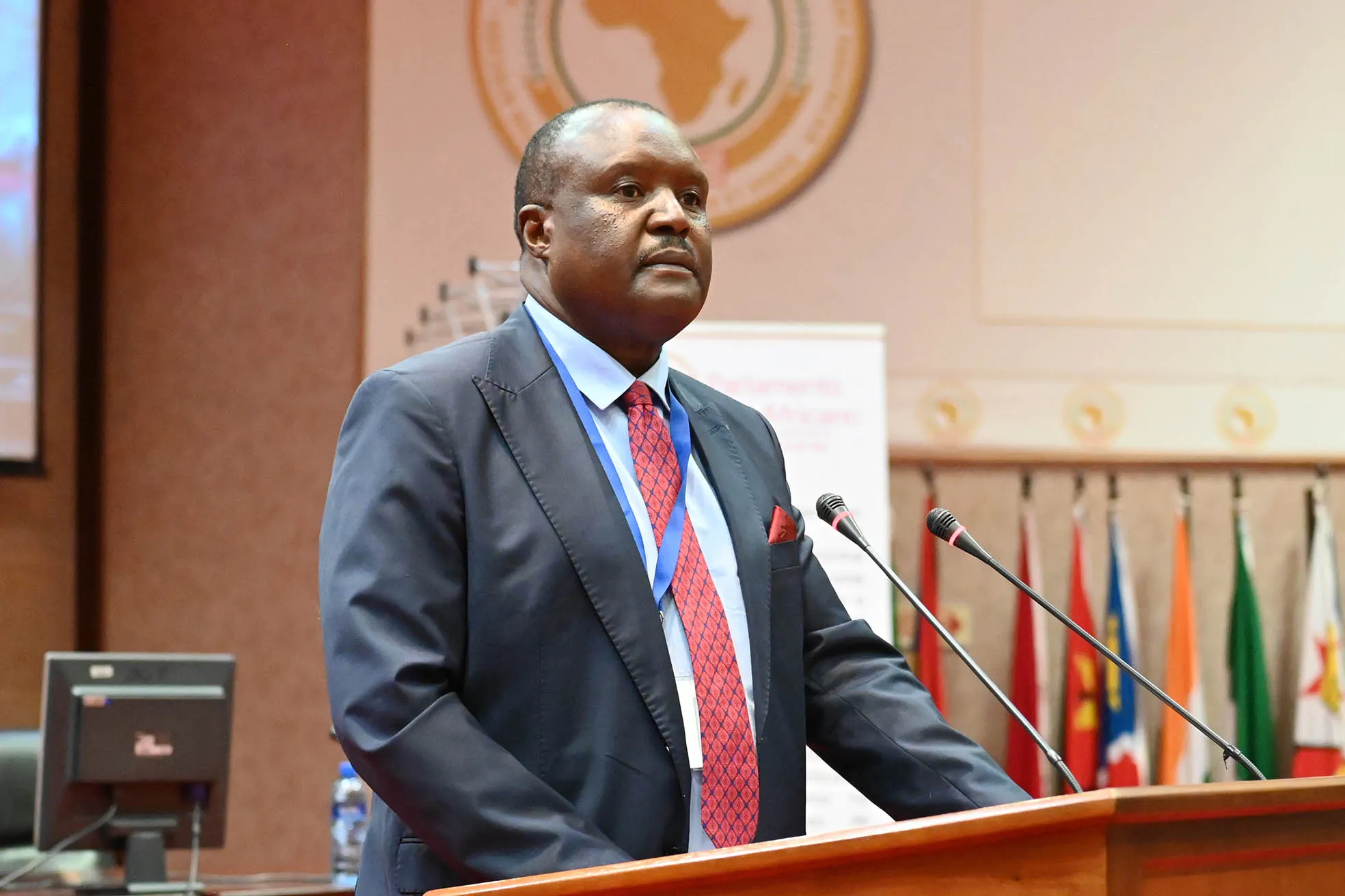 Fortune Charumbira, président du Parlement panafricain