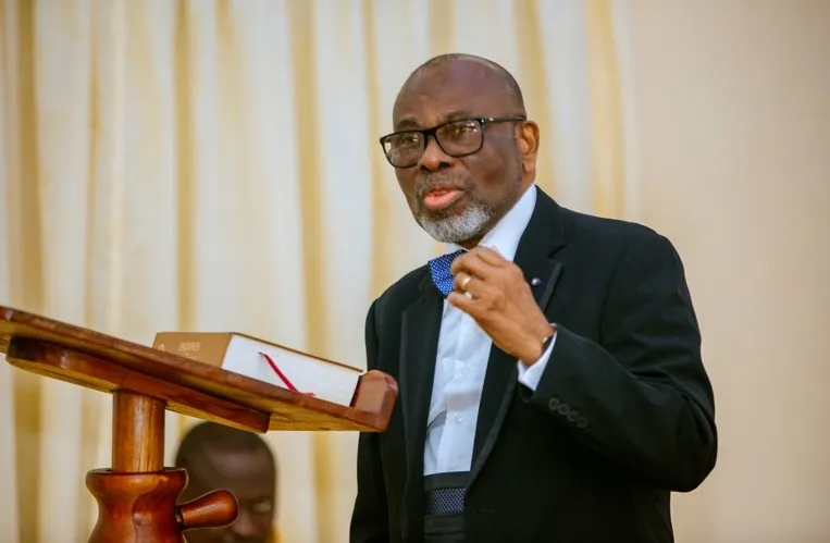 Ambassadeur Dr. Théodore C. Loko