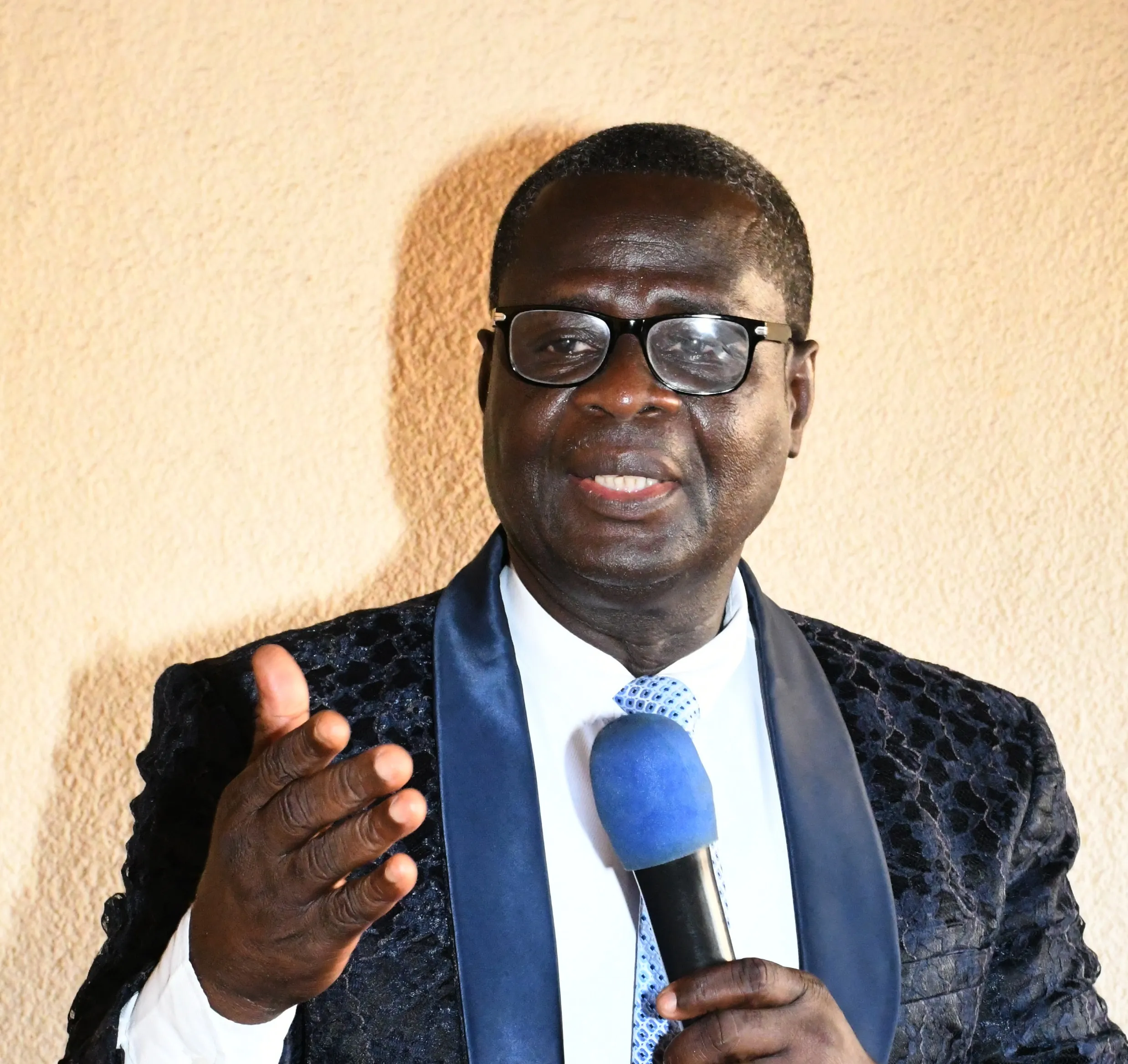 Gilbert Déou Malè, ministre conseiller à la Justice et aux Relations extérieures, justifie les réformes électorales