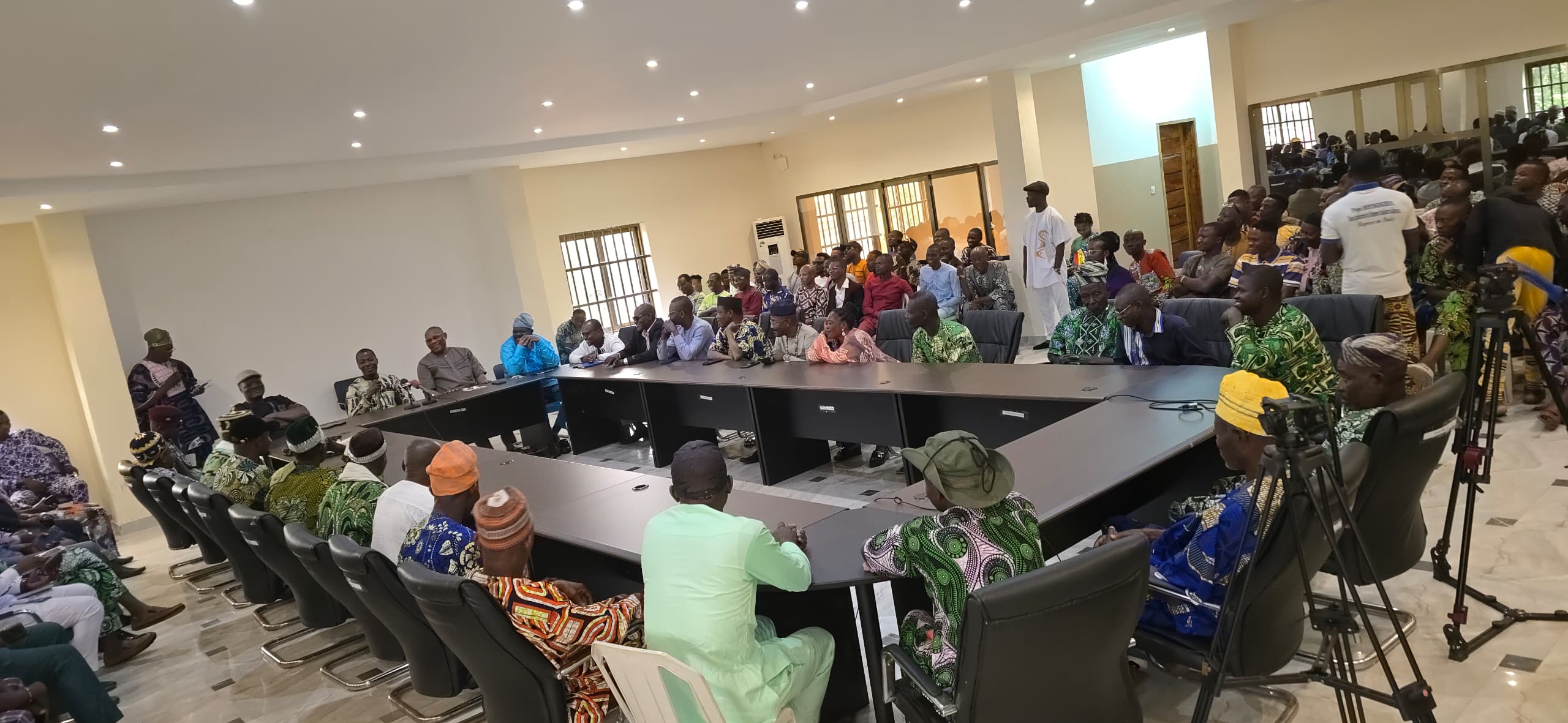 Tournée gouvernementale