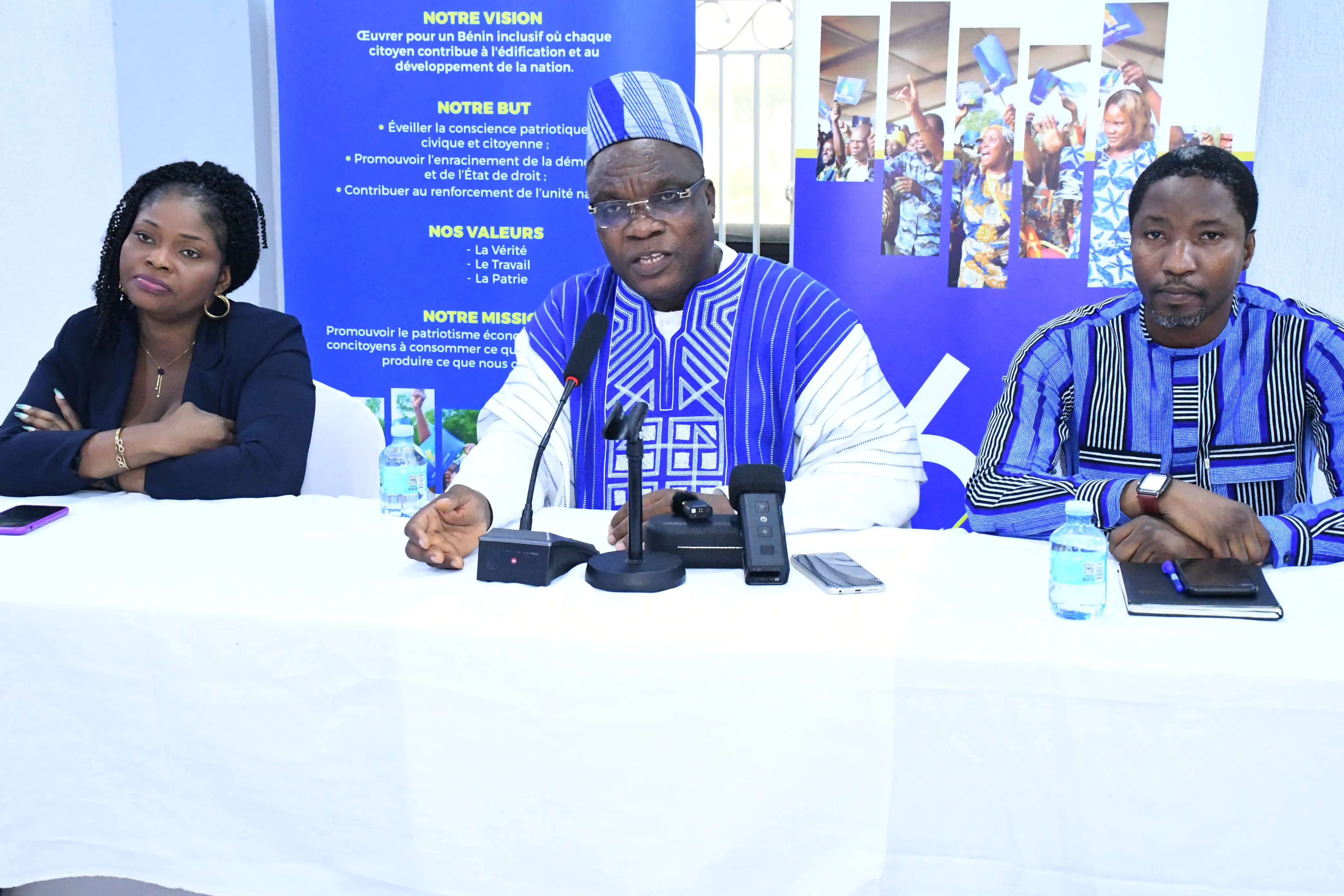 Face aux étudiants de l’Université d’Abomey-Calavi, les responsables du parti Moele-Bénin  ont mis l’accent sur l’importance du militantisme