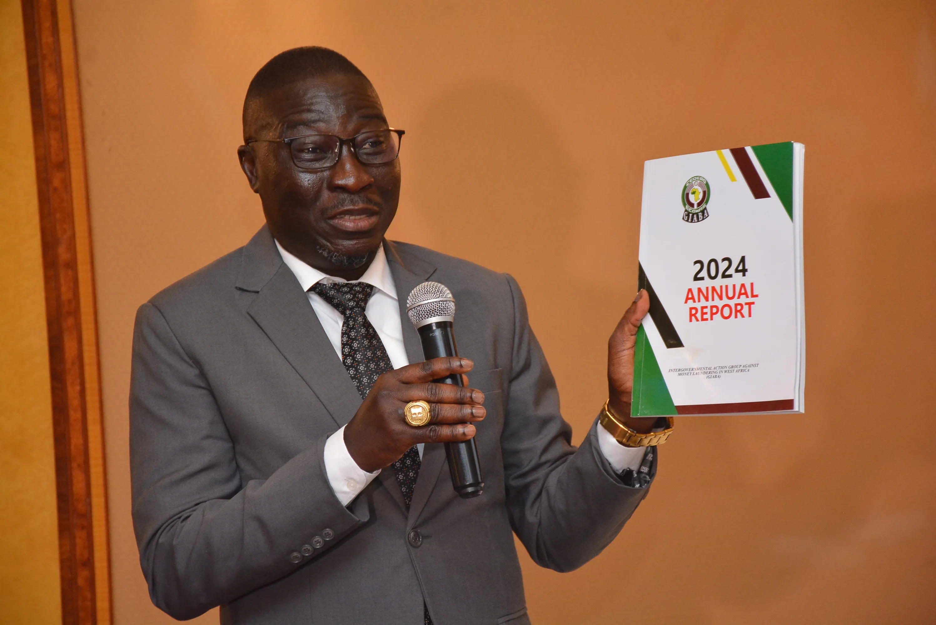 Présentant le nouveau rapport, le directeur général du Giaba, Edwin W. Harris Jr, rassure de la poursuite des actions pour protéger les économies contre les abus et le blanchiment du produit du crime