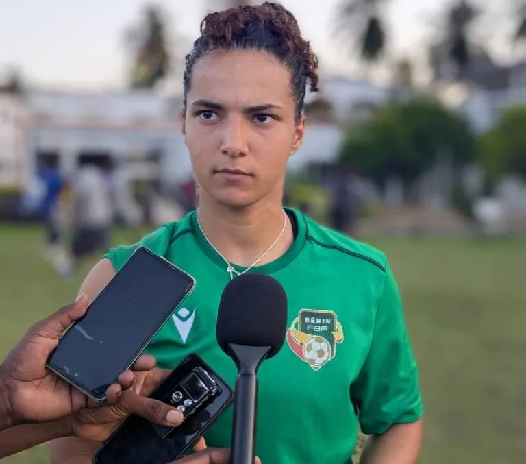 La nouvelle gardienne de but des Amazones du Bénin, Alicia Gnonlonfoun Assogba, découvre la sélection nationale